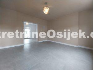 SARVAŠ...djelomično ADAPTIRANA Prizemnica od 133m2 GBP,plac-386m2.