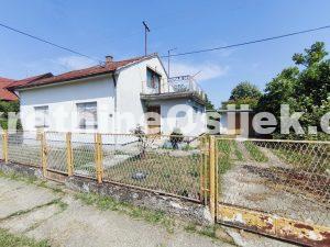 BELI MANASTIR...PRIZEMNICA od 127m2 cca na placu od 888m2.