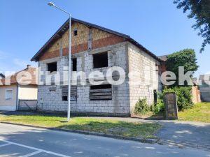BELI MANASTIR-Nedovršena Katnica 330m2 cca na placu 916m2+Dvorišni objekti 284m2